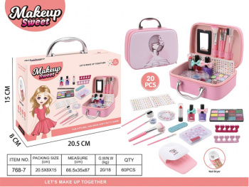 Набор косметики арт. 768-7 В чемоданчике в кор.~_/60 шт./ Набор косметики арт. 768-7 В чемоданчике в кор.~_/60 шт./