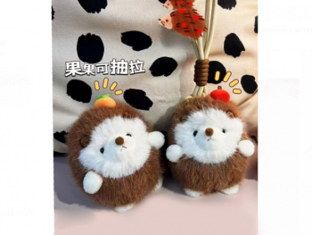 им Ежик арт. 24037-209 Брелок коричневый с белым 12 см в пак.